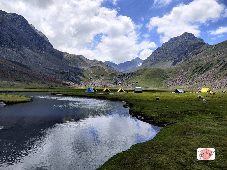 Ashtaar Valley Trek